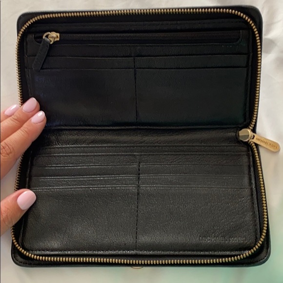 Wallet - Picture 2 of 2